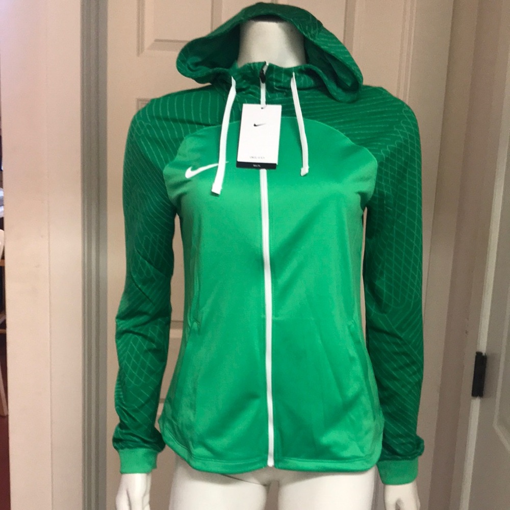 Nike Tennis/Athletic/Athleisure Jacket, NWT!